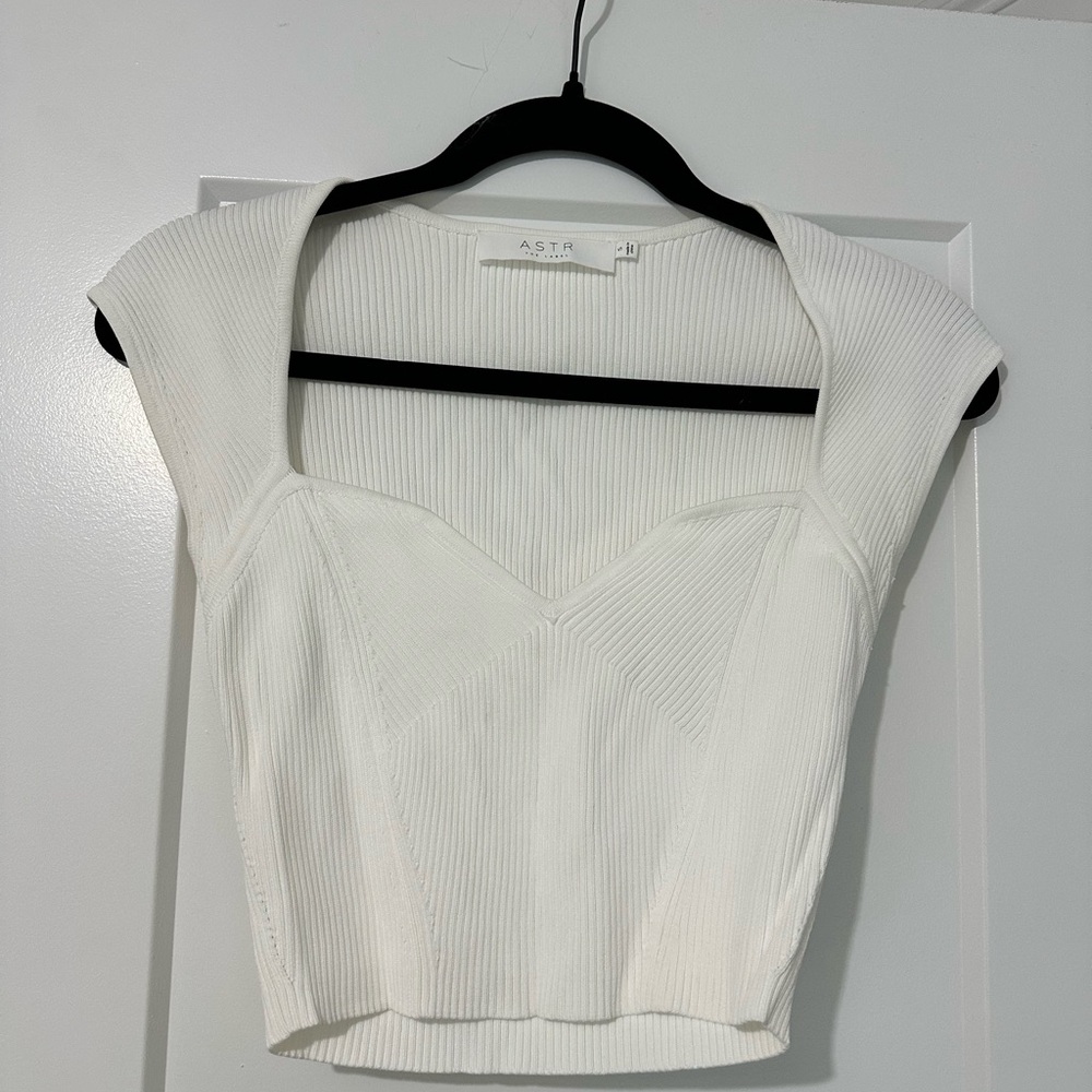 ASTR Women's White Ribbed Top